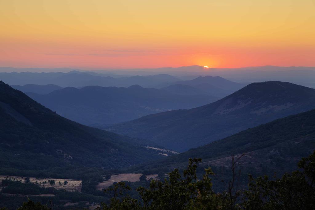 Navatrasierra Las Lucias, Experiencias De Ecoturismo المظهر الخارجي الصورة